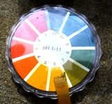 pH-Indikatorpapier 1-14 universal  mit Farbtabelle 